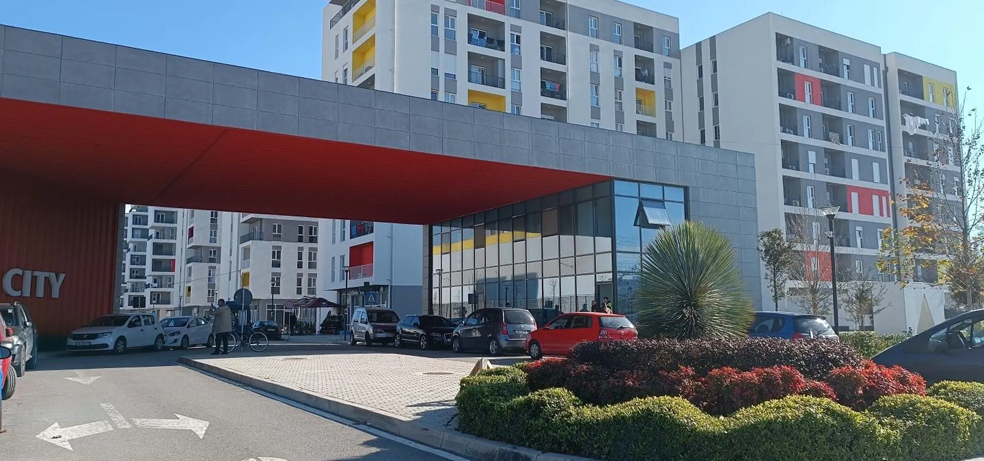 Univers City House Ljaknasi 0*,  Albanië